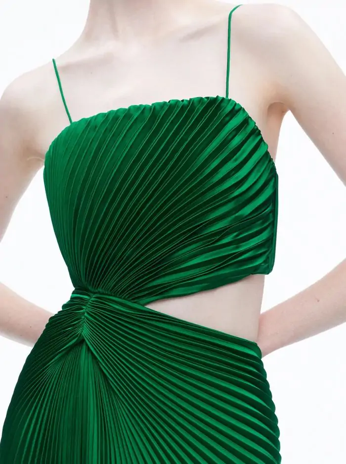 fayeth cut out asymmetrical hem midi dress Fayeth Cut Out Asymmetrical Hem Midi Dress In Emerald